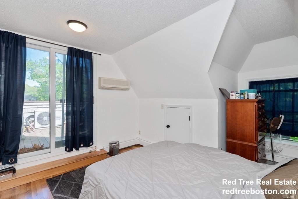 21 Kinross Road #3 - Photo 2 of 18