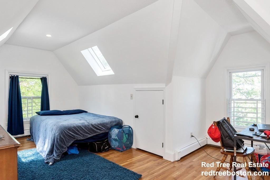 21 Kinross Road #3 - Photo 5 of 18