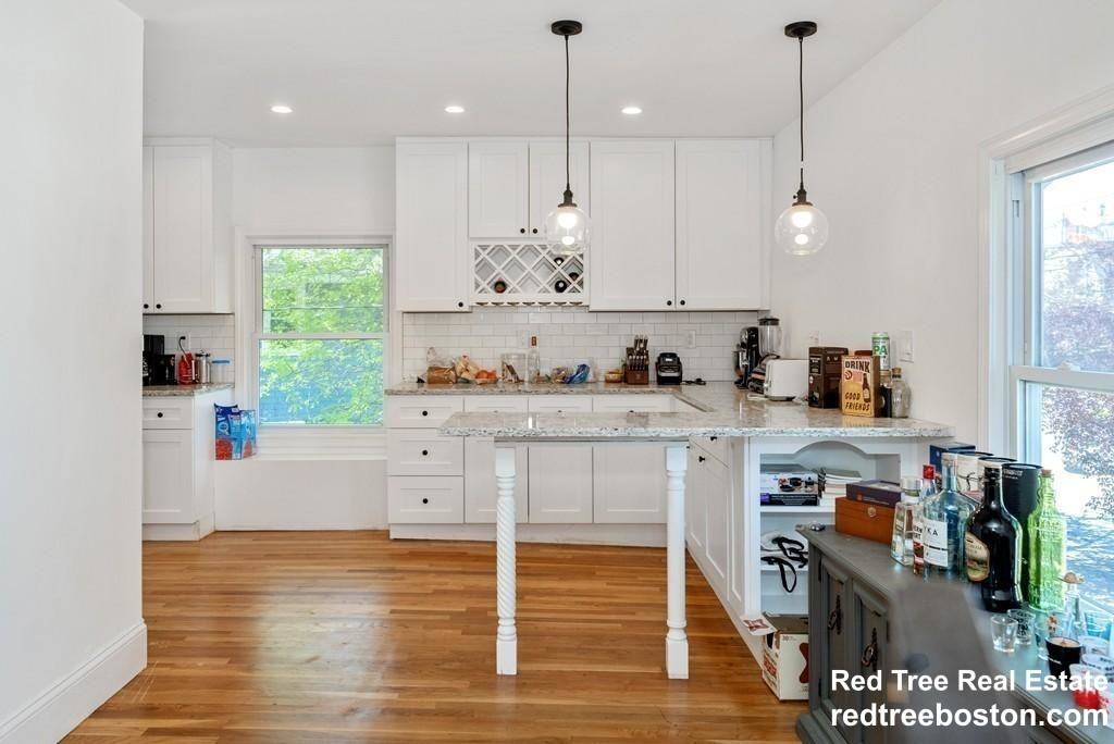 21 Kinross Road #3 - Photo 7 of 18
