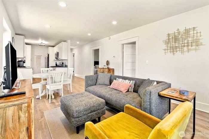 2524 N Starr St - Photo 6 of 24