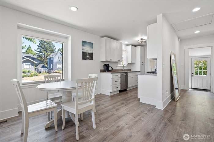 2524 N Starr St - Photo 7 of 24