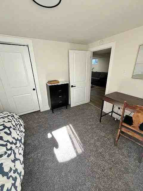 2365 Oakland St #B - Photo 6 of 10