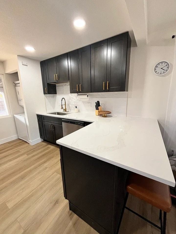 3025 Ursula St #TOP - Photo 7 of 16