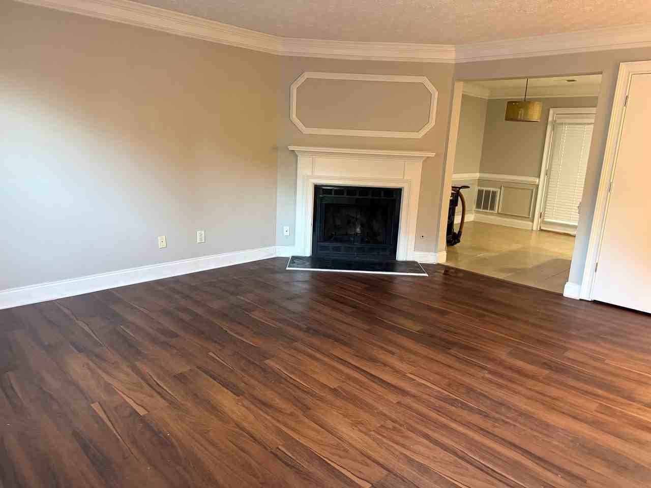 5715 Wells Cir - Photo 2 of 13