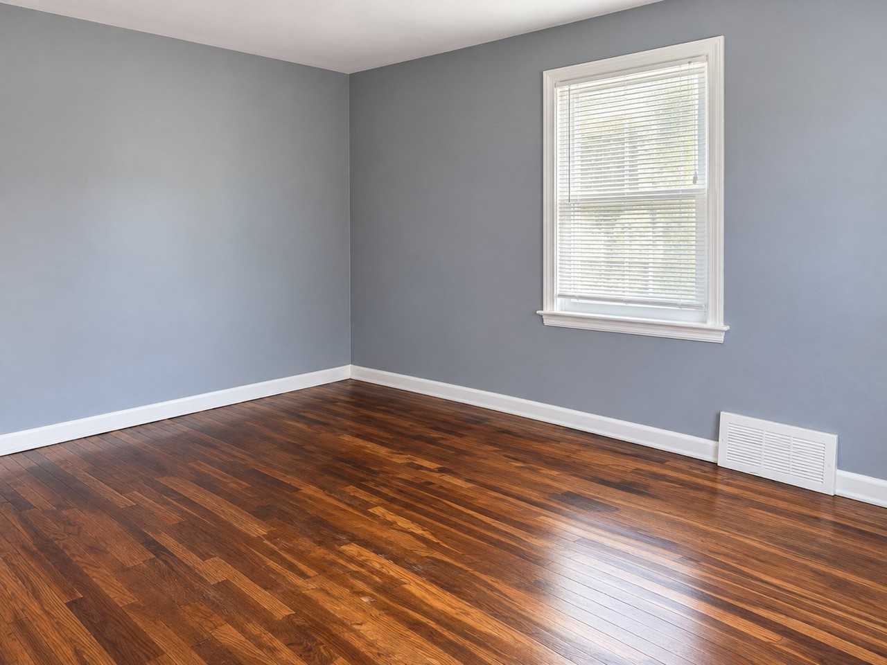 16586 Murray Hill St - Photo 2 of 6