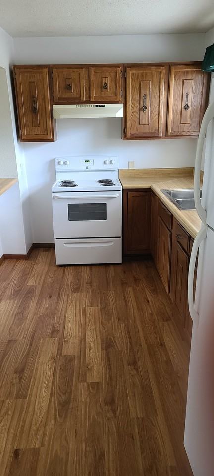 401 Clark St #1 - Photo 5 of 10