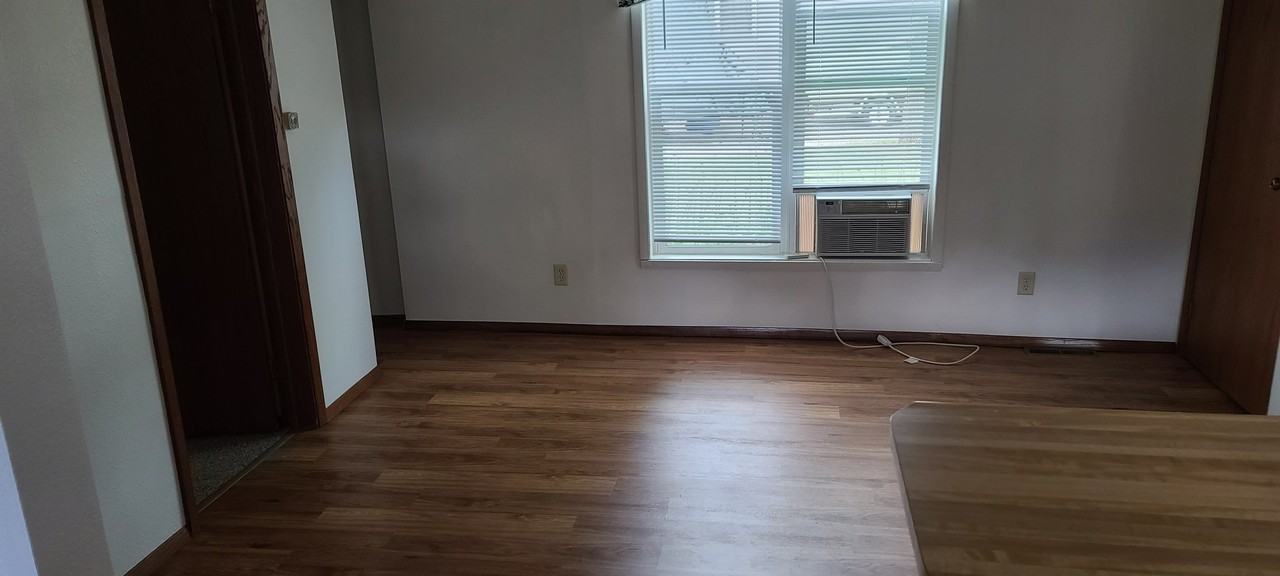 401 Clark St #1 - Photo 7 of 10