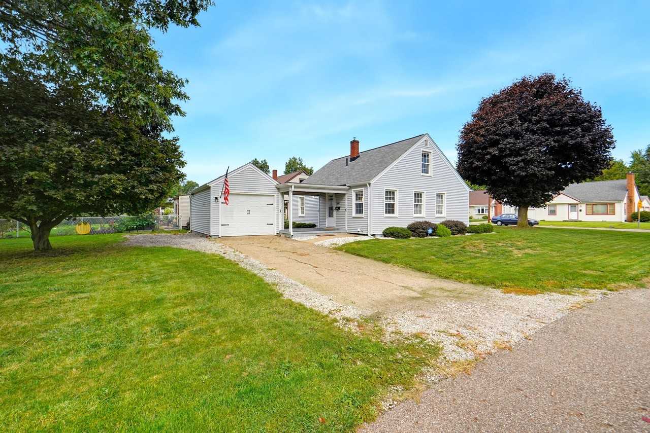 3002 Joseph Pl Nw - Photo 4 of 18