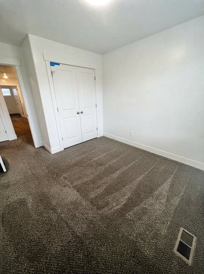 823 Southwest #3 - Photo 5 of 12