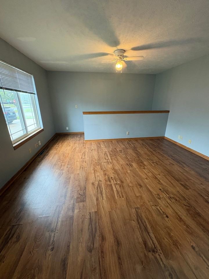 605 Huehl Cir - Photo 2 of 17