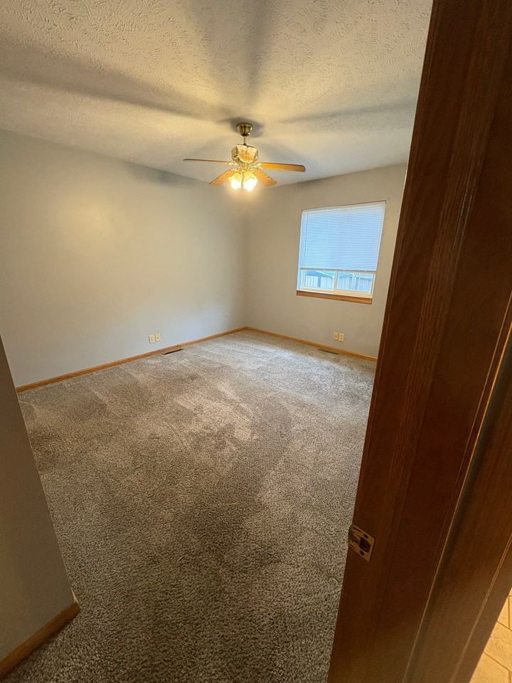 605 Huehl Cir - Photo 6 of 17