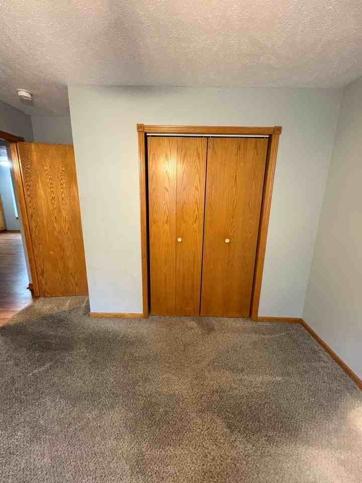 605 Huehl Cir - Photo 7 of 17