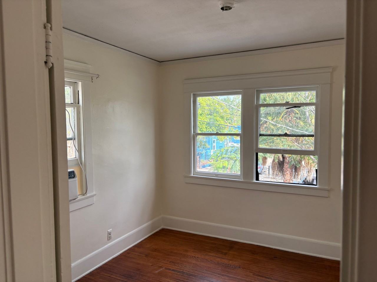 645 N Dillon St #1 - Photo 5 of 9
