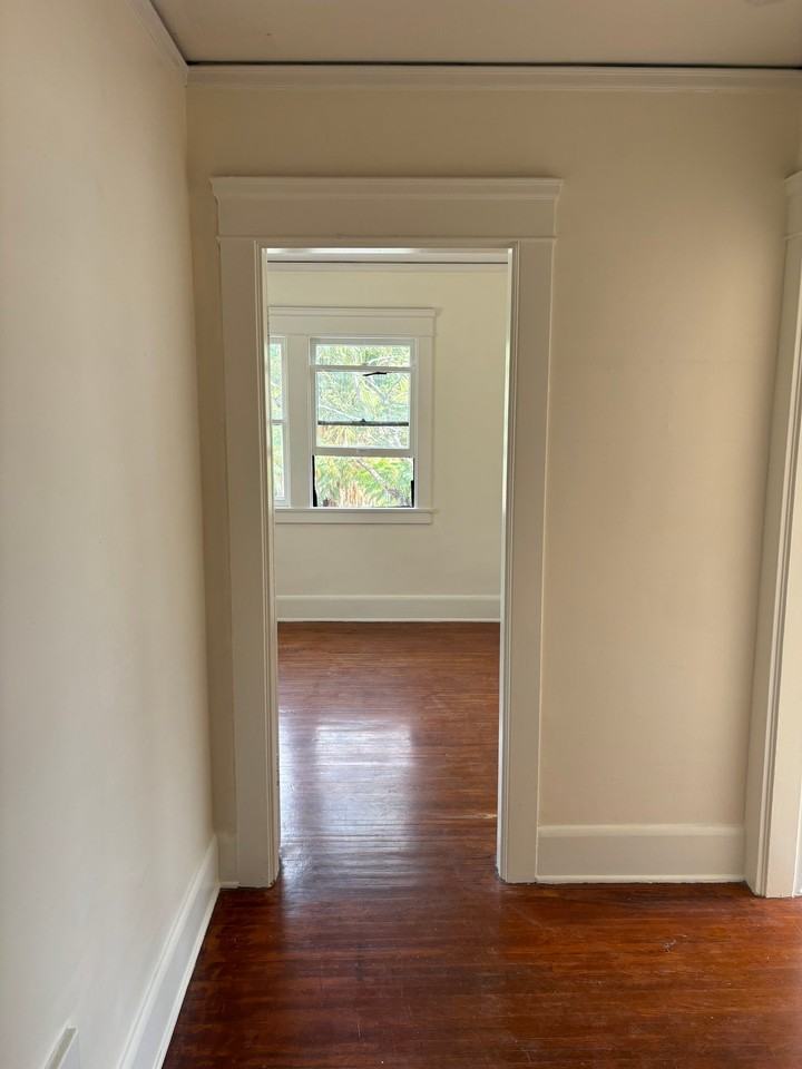 645 N Dillon St #1 - Photo 6 of 9
