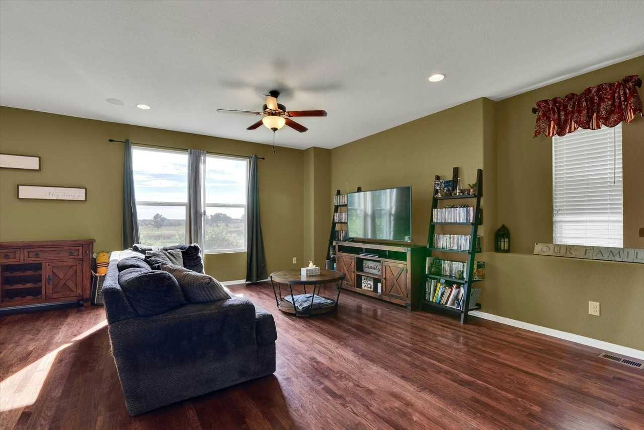 12400 Village Cir E - Photo 6 of 24