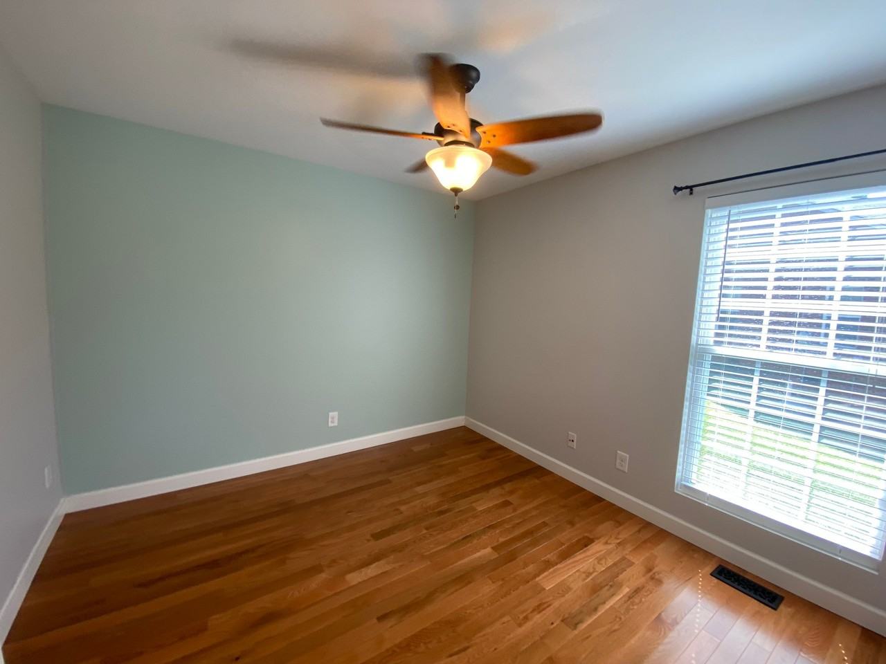 333 Joshua Landing Ct - Photo 4 of 20