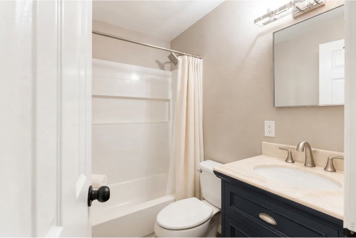 1431 S Magnolia Way - Photo 6 of 13