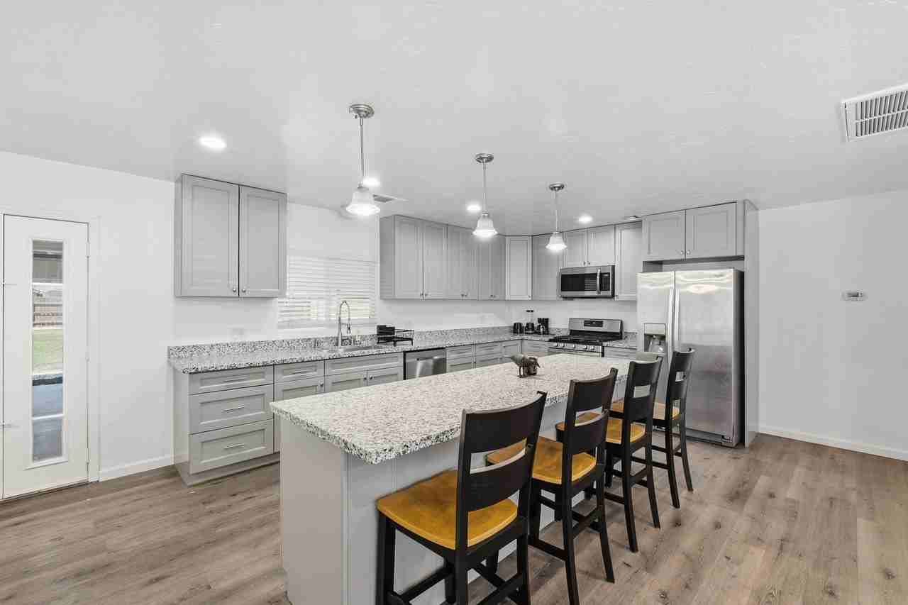 507 S Linda Vista St - Photo 3 of 7