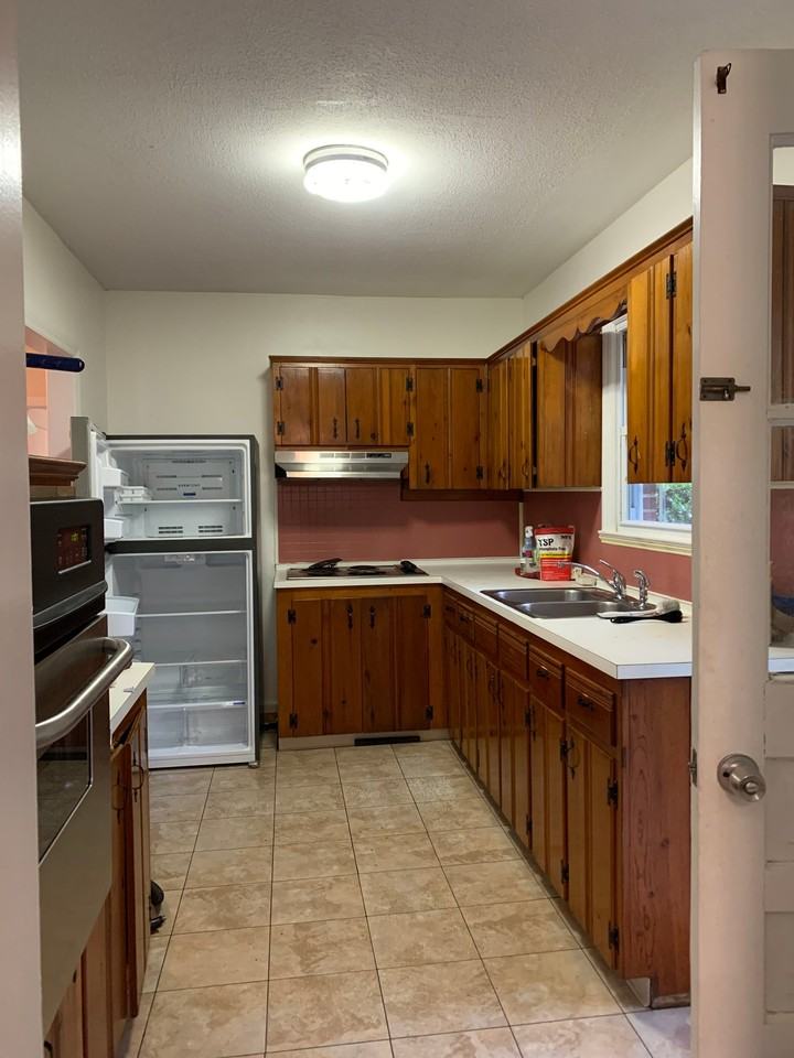 340 E Park St - Photo 3 of 4