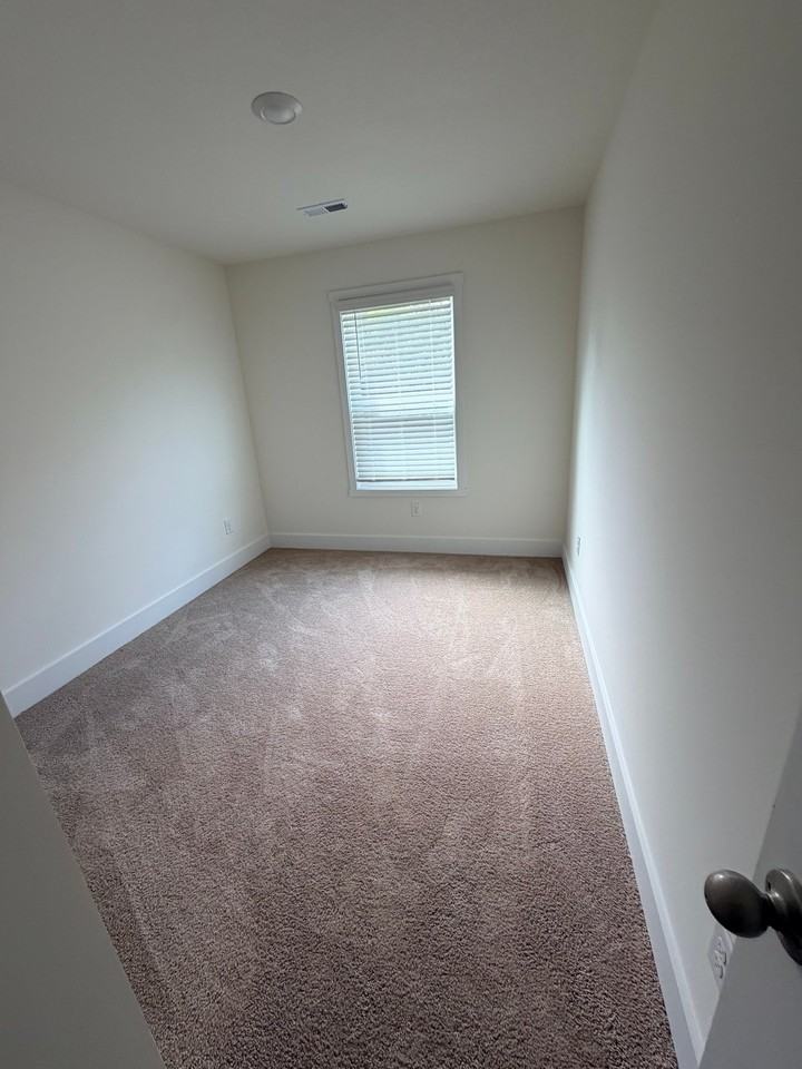 196 Business Park Ln - Photo 4 of 13