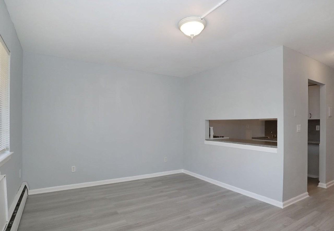 14 Elmwood Park Dr #DR - Photo 3 of 14