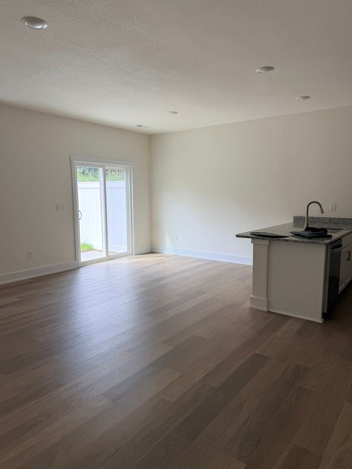 198 Business Park Ln - Photo 3 of 13