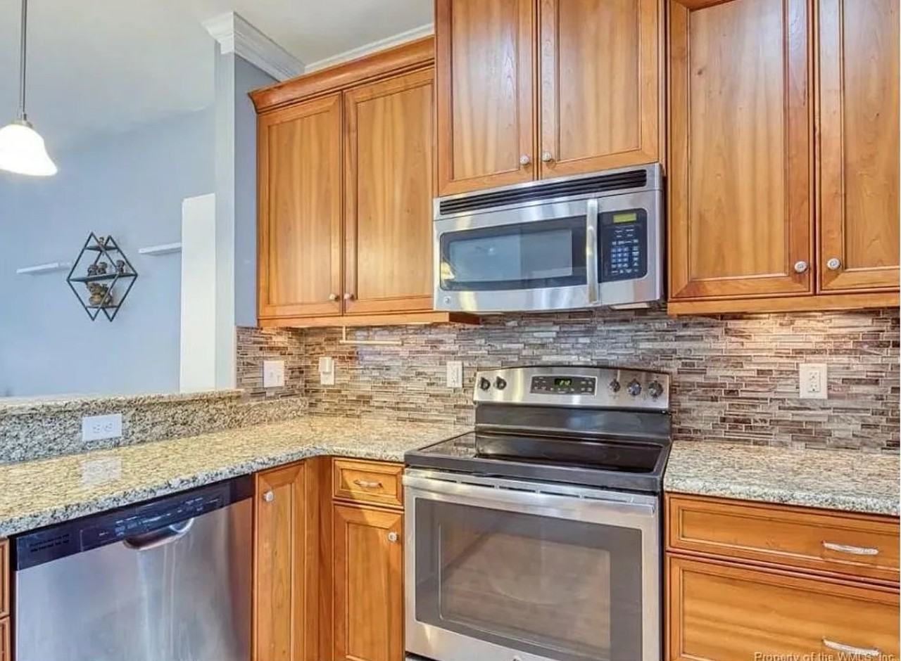 103 Peyton Randolph Dr - Photo 4 of 20