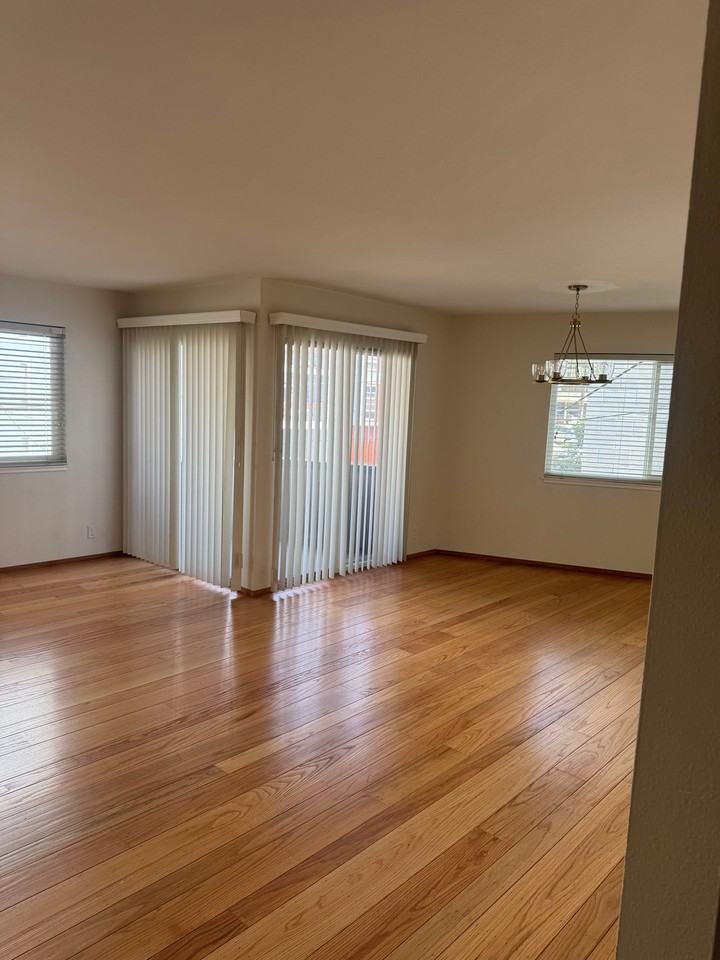 282 Wayne Ave #203 - Photo 3 of 10