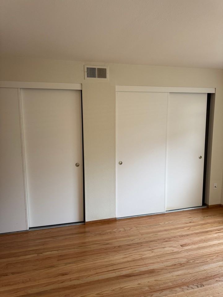 282 Wayne Ave #203 - Photo 7 of 10