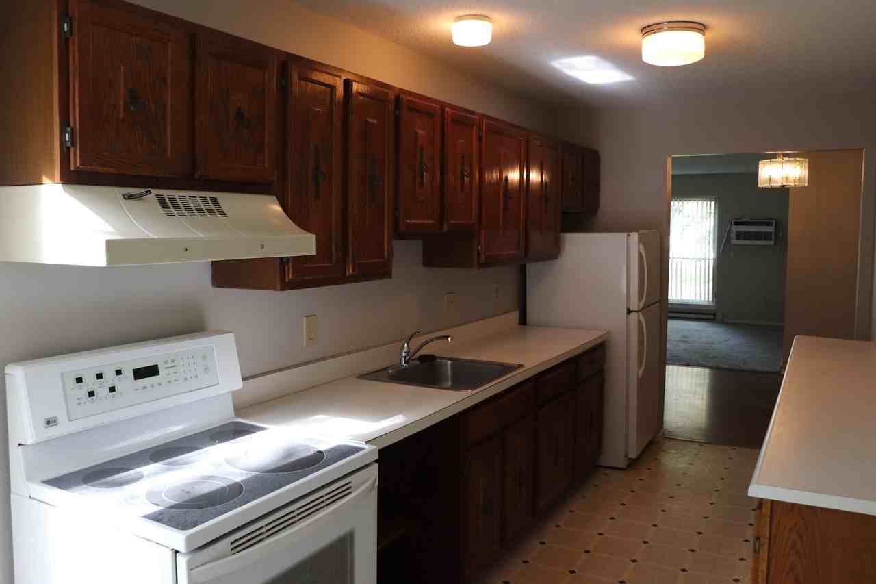 23 Wellington Dr #23 - Photo 2 of 20
