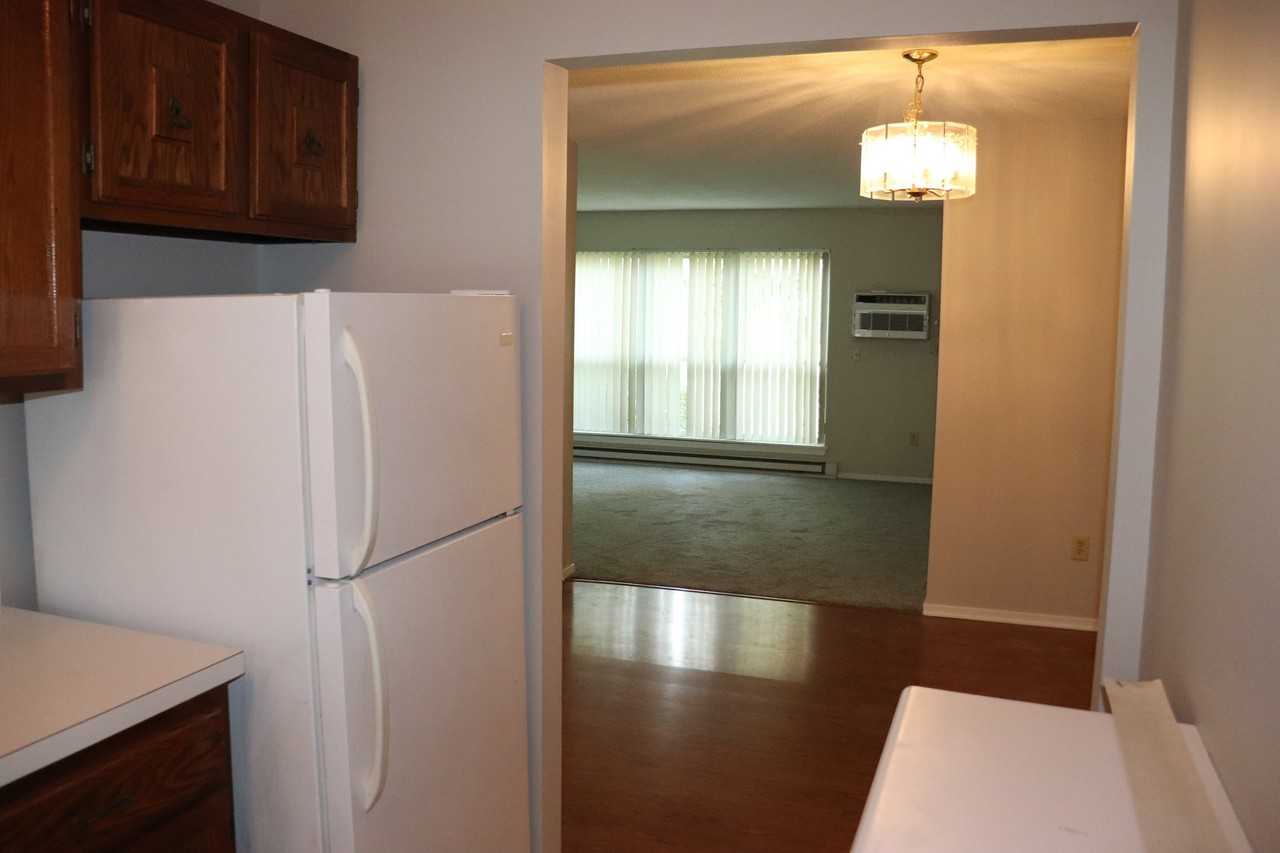 23 Wellington Dr #23 - Photo 4 of 20