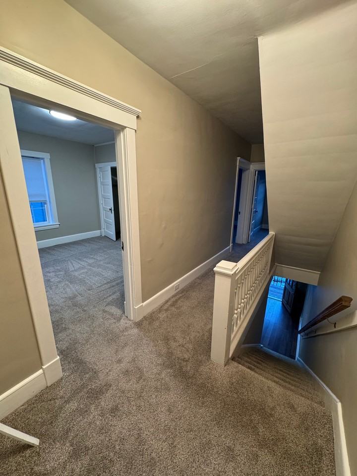 203 S Hamilton Ave #2 - Photo 6 of 15