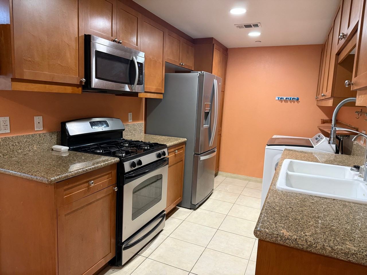 17230 Newhope St #106 - Photo 6 of 11