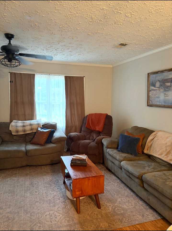 285 Old Canton Rd - Photo 6 of 10