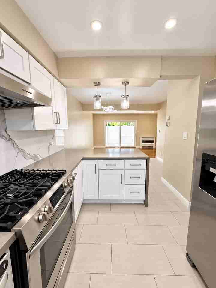 1919 Sherry Ln #48 - Photo 3 of 20