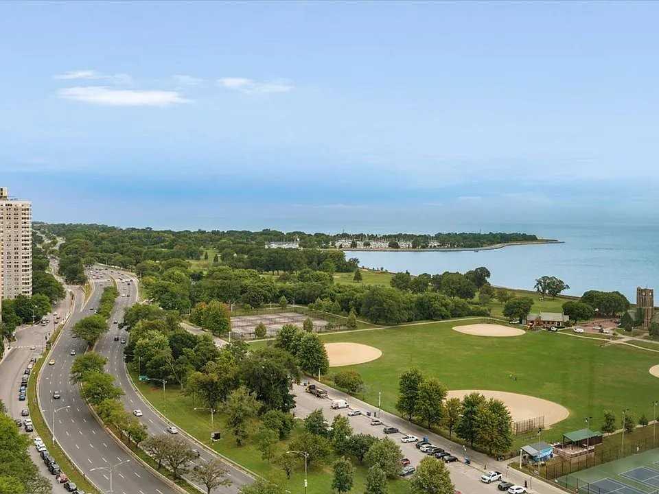 3600 N Lake Shore Dr #245 - Photo 6 of 15