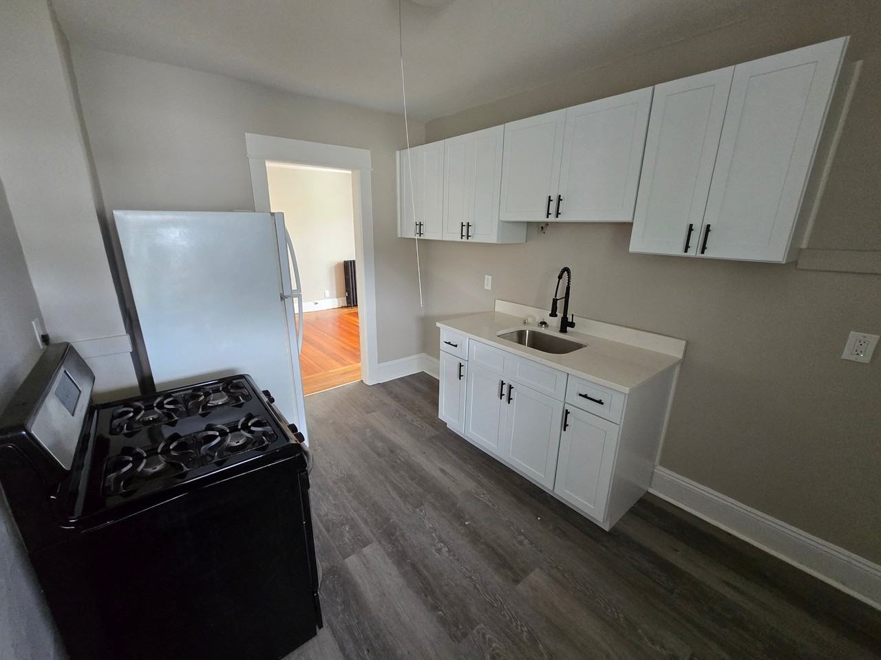 53 Walden St #2L - Photo 2 of 8