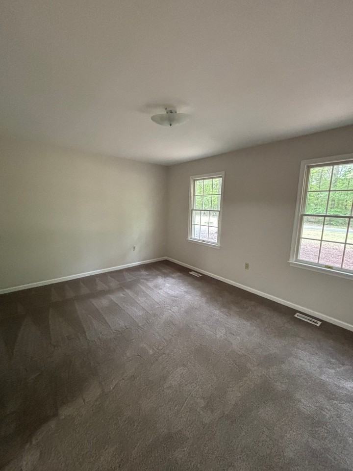 23322 Sandpiper Rd - Photo 2 of 3