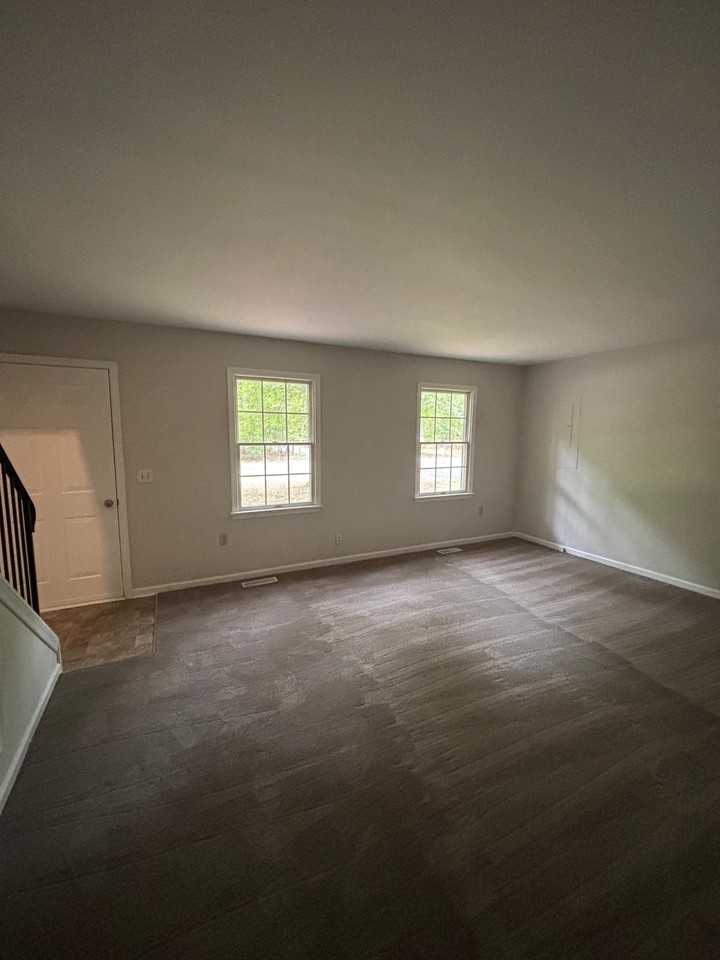 23322 Sandpiper Rd - Photo 3 of 3