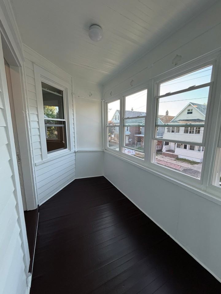 1326 9th Ave - Photo 5 of 20