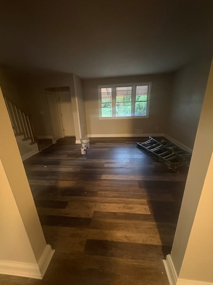 52 Benkert Ave - Photo 3 of 18