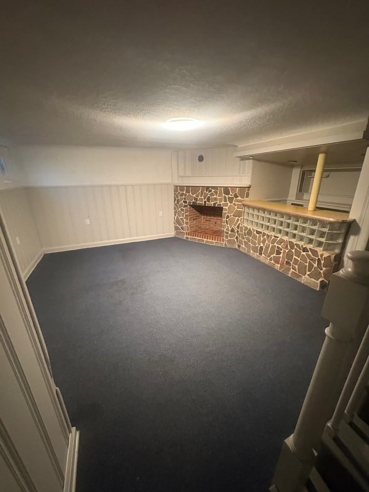 52 Benkert Ave - Photo 7 of 18