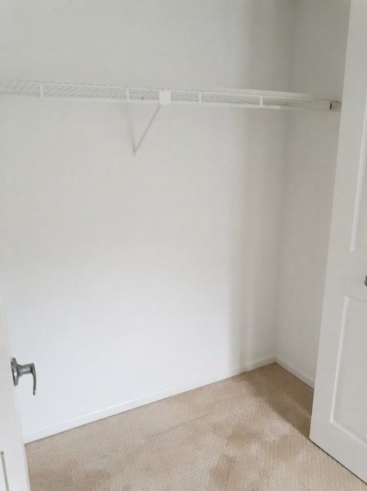 49 Brighton Pl #TH - Photo 3 of 18
