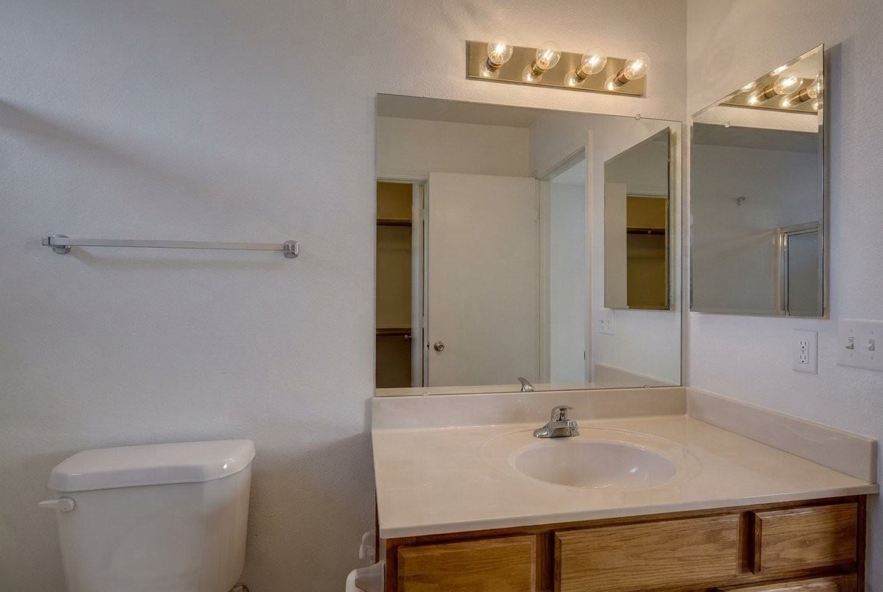 10359 W Ross Ave - Photo 5 of 7