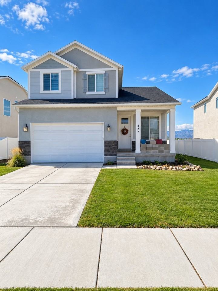 835 N Basalt - Photo 2 of 20