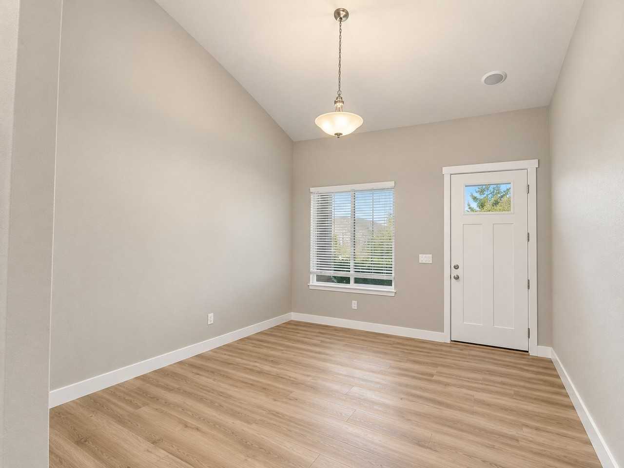 835 N Basalt - Photo 4 of 20