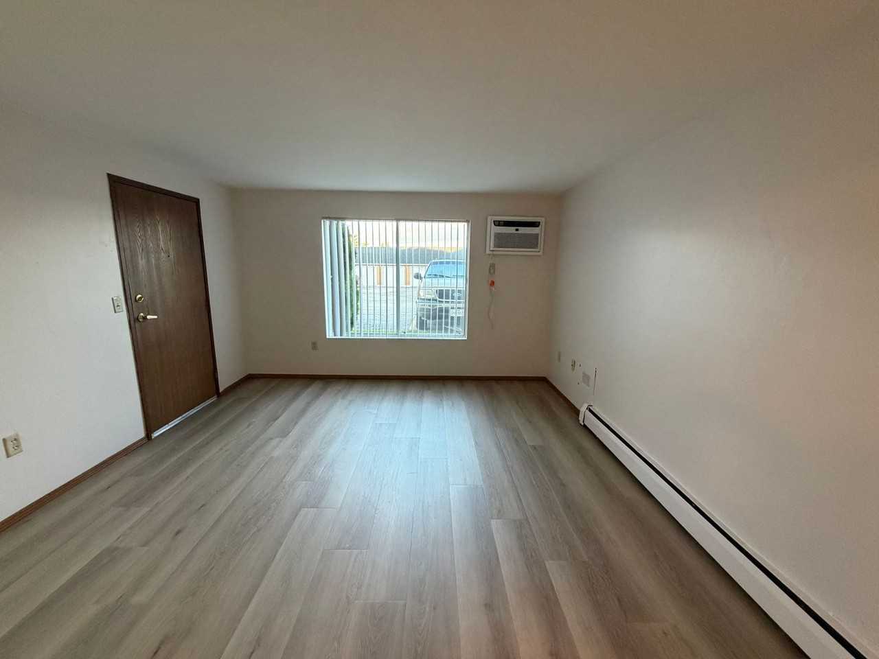 2721 Humboldt Rd - Photo 3 of 22