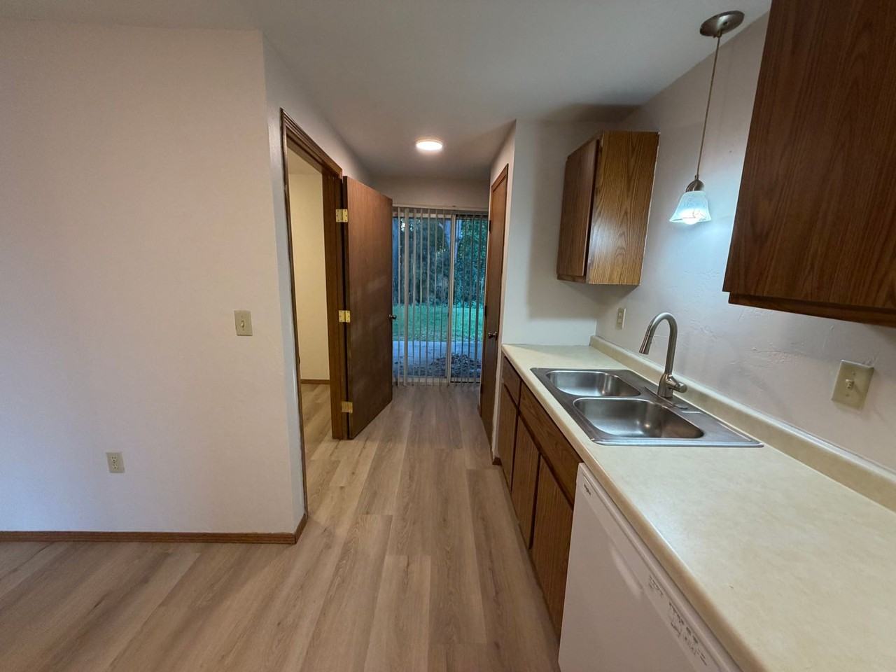 2721 Humboldt Rd - Photo 6 of 22