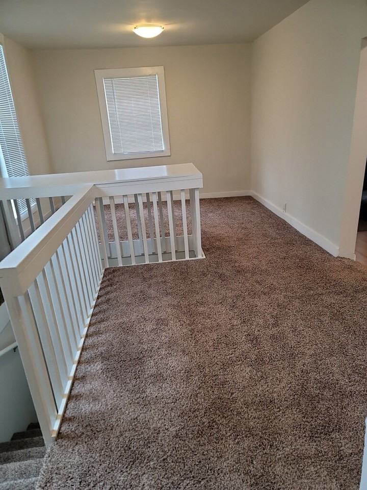 Ne 76th Ave #1 - Photo 5 of 6