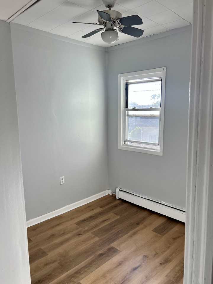 550 River St #2 - Photo 6 of 11